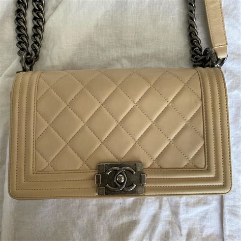 beige chanel boy bag